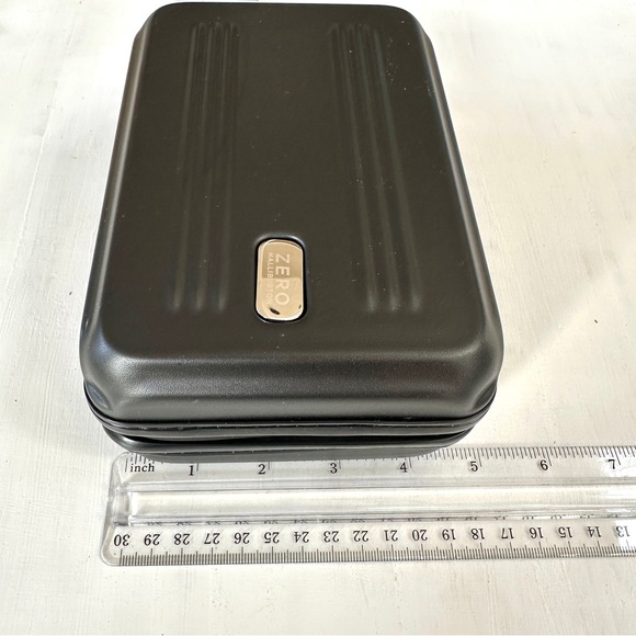 New Zero Halliburton semi-hard case from Japan Airlines JAL First Class travel - Picture 5 of 6